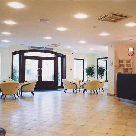 Barbacan Palace Hotel 4*